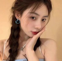 快手怎么举报骂人用户举报骂人如何操作？在快手上，许多用户都可能遇到过别人在评论区或者直播间中骂人的情况。如果遇到这种情况，用户可以按照以下步骤进行举报