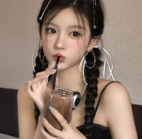 小红书在哪里看我的举报在快节奏的生活中，我们经常会遇到各种问题和困扰。对于一些不实或侵犯隐私的信息，我们可能会选择向平台或博主举报。然而，在网络上，我们如何才能确保我们的举报能够被有效处理，并且避免成为他人攻击的对象？