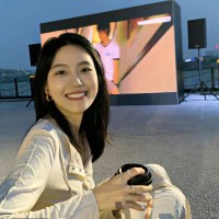 抖音卖盗版被举报抖音平台在处理侵犯版权的短视频时，采取了严格的措施来保护原创作品和知识产权。然而，在某些情况下，用户可能会因为使用抖音进行非法下载、上传或传播盗版视频而受到举报。