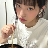 抖音举报能禁言么抖音举报不能禁言。抖音是中国最大的短视频平台，用户可以在平台上发布各种视频内容，包括娱乐、生活、购物、教育等。然而，抖音平台对于违规行为的处理并不简单，举报机制也存在一些限制。