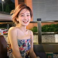 公务员可以玩小红书吗，公务员兼职做小红书，违规吗？该如何举报？